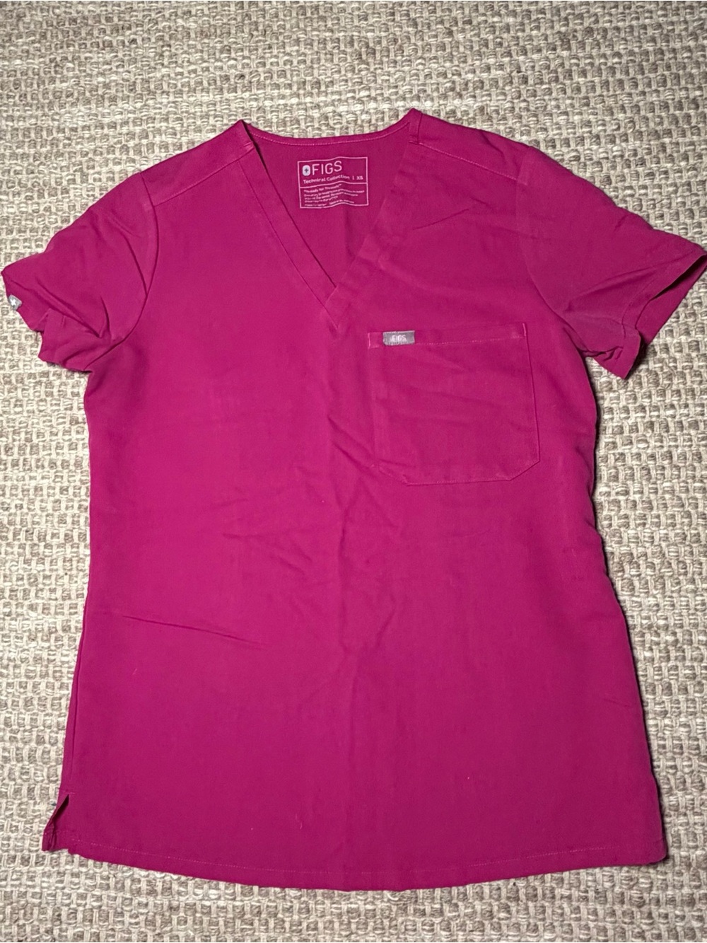 FIGS Catarina One-Pocket Scrub Top Raspberry Sorbet XS